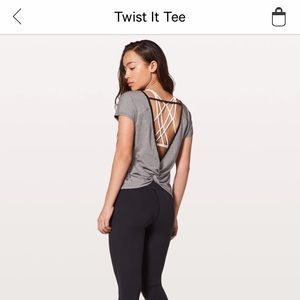 Lululemon twist it tee